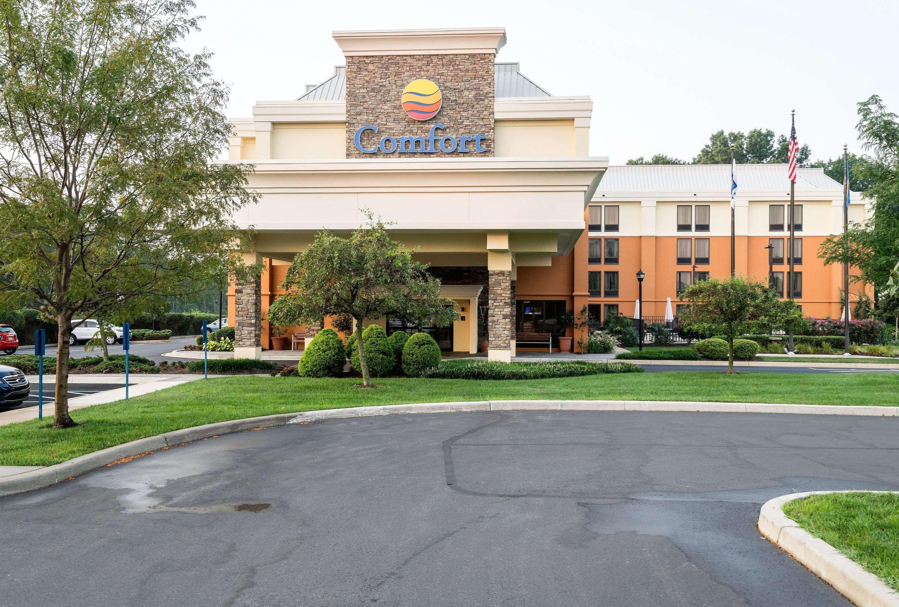 Comfort Inn & Suites Newark - Wilmington Exterior photo